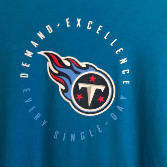 Tennessee Titans Under Armour Tshirt - Picture 2 of 7
